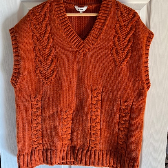 KOTN 100% lambswool vest - oversized size S - Picture 1 of 6